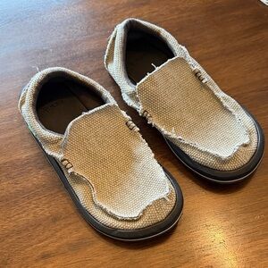 Sanuk Men’s Tan Moccasins